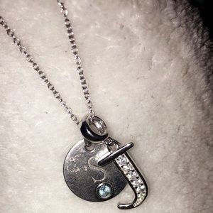 Meet your Posher, Sierra